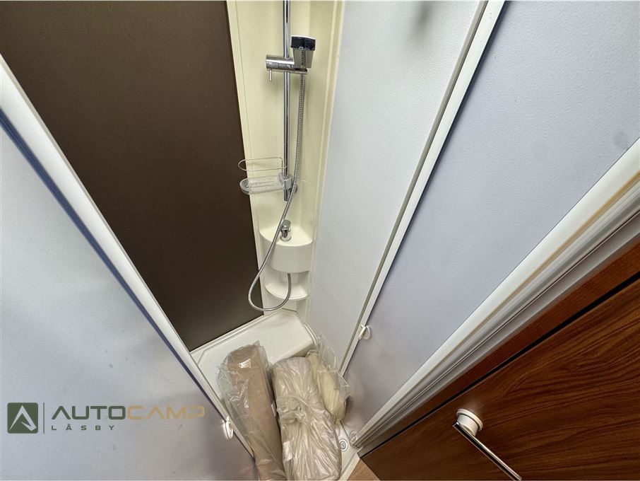 Adria Matrix Axess M670 SL