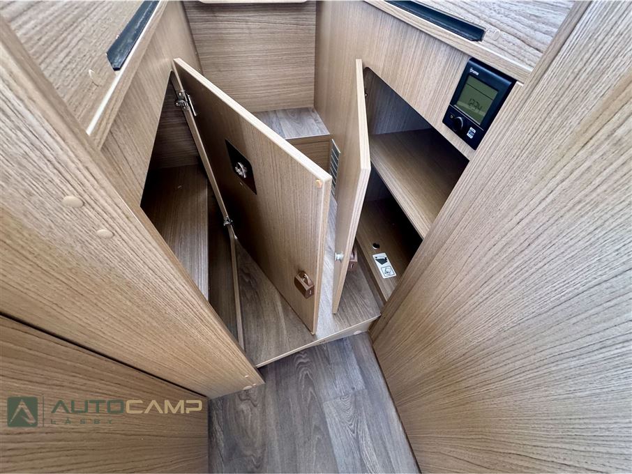 Carado V337 Europa Edition