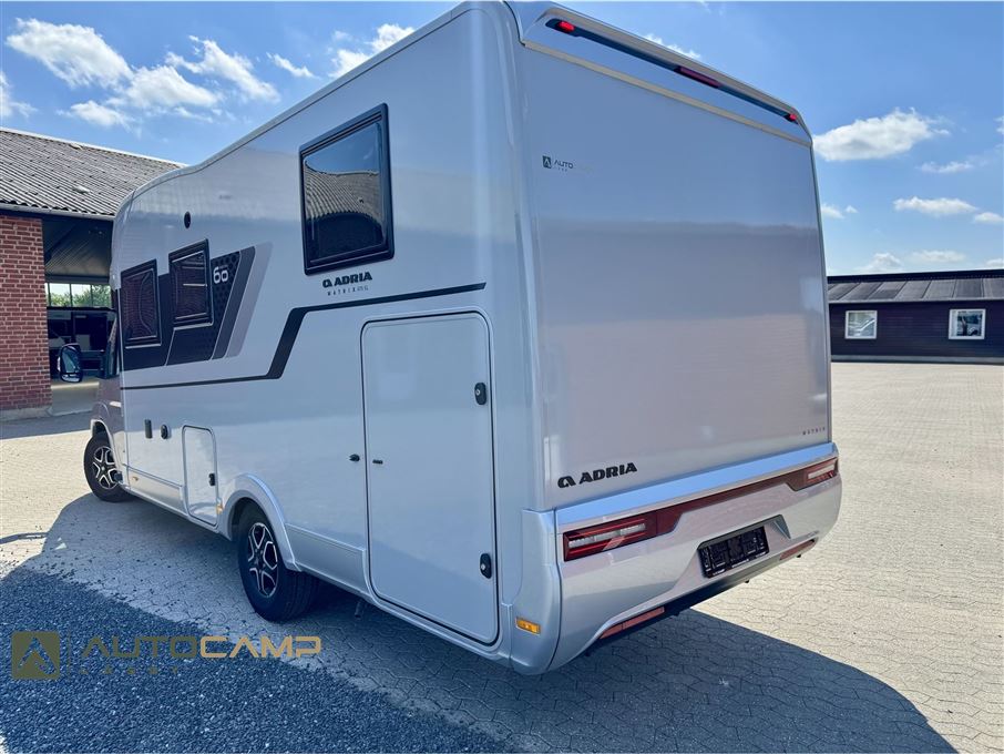 Adria Matrix M670 SL