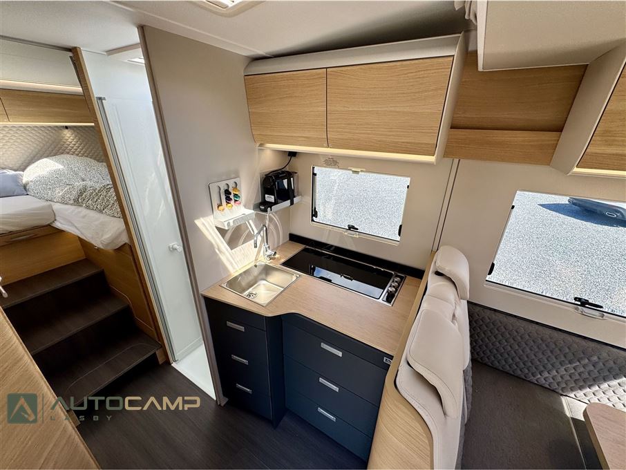 Adria Matrix M670 SL