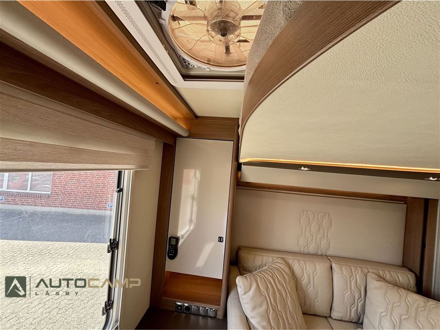 Bürstner Ixeo 746 LIMITED