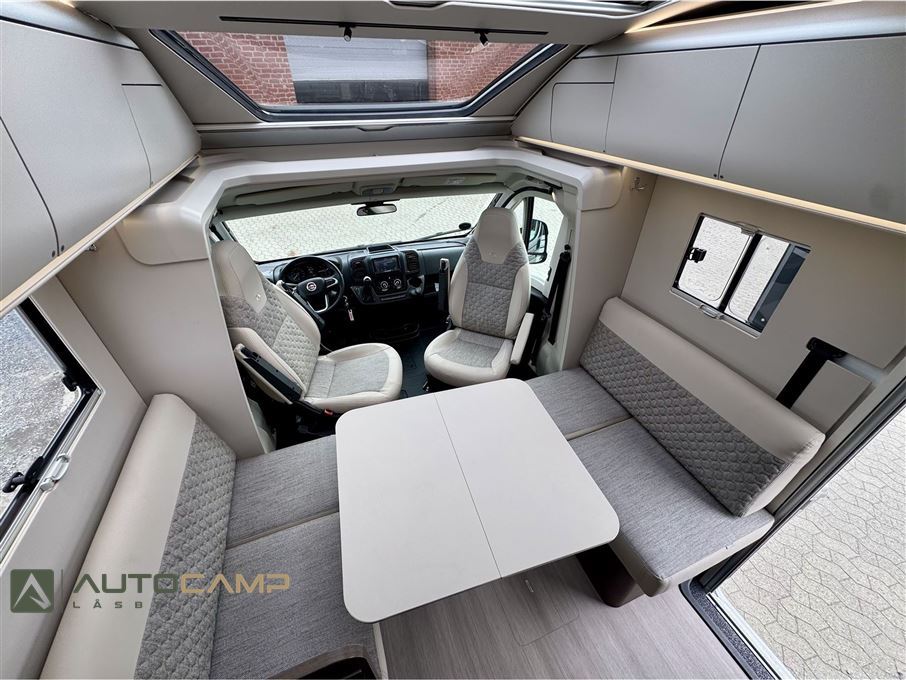 Adria Coral SUPREME S 670 DL