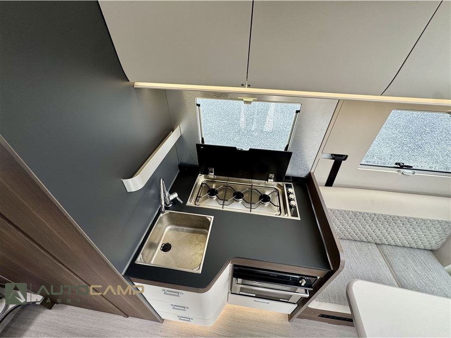 Adria Coral SUPREME S 670 DL
