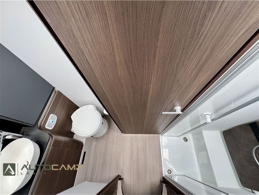 Adria Coral SUPREME S 670 DL