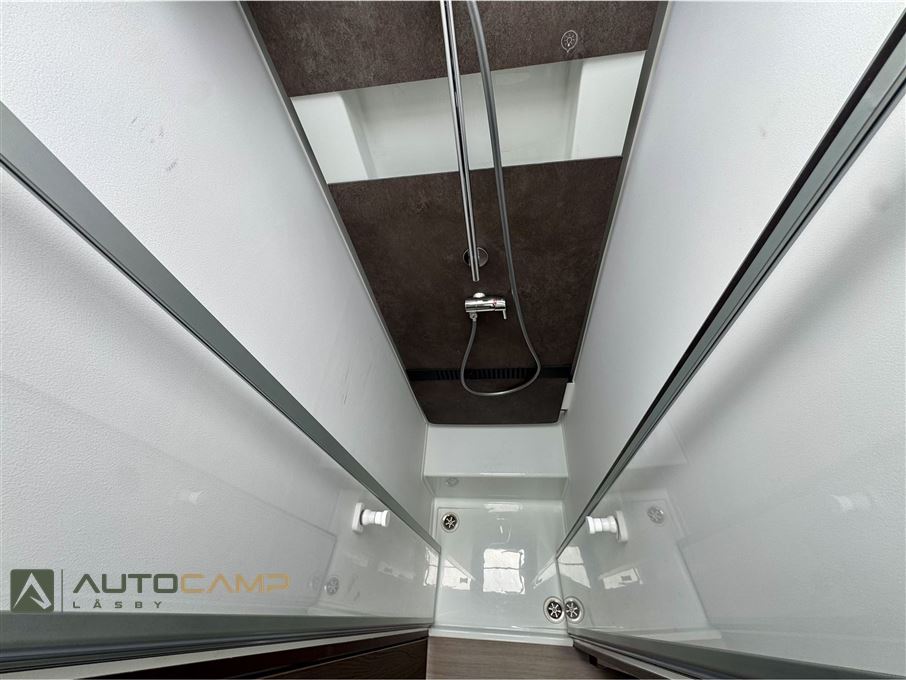 Adria Coral SUPREME S 670 DL