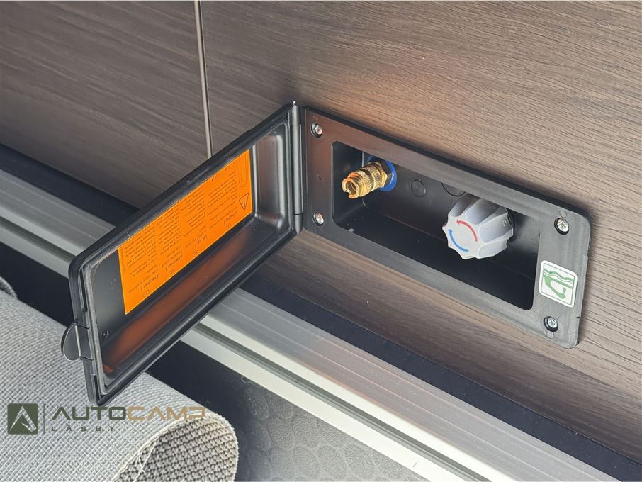 Adria Coral SUPREME S 670 DL
