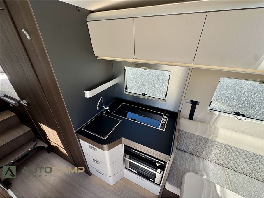 Adria Coral SUPREME S 670 DL