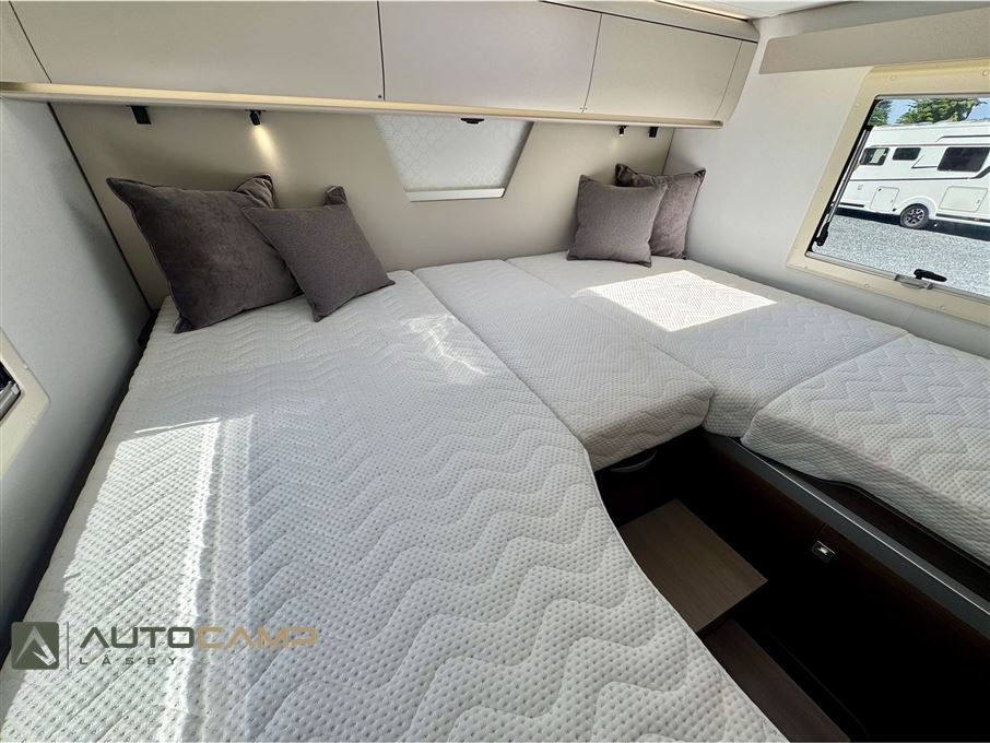 Adria Coral SUPREME S 670 DL