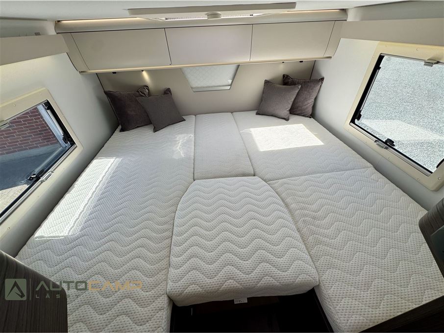 Adria Coral SUPREME S 670 DL