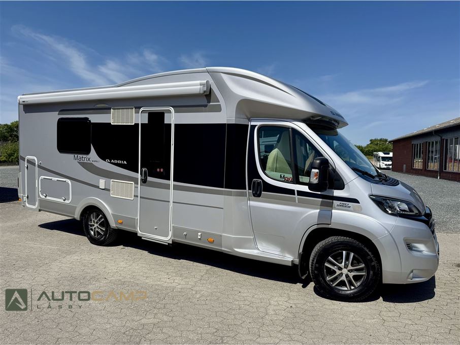 Adria Matrix 50 Y M670 SLT