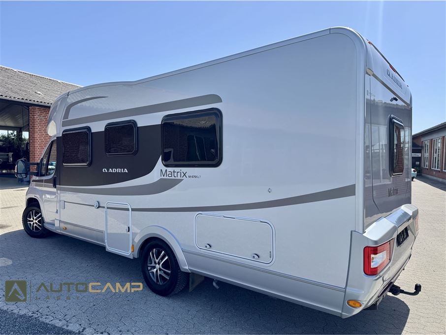 Adria Matrix 50 Y M670 SLT