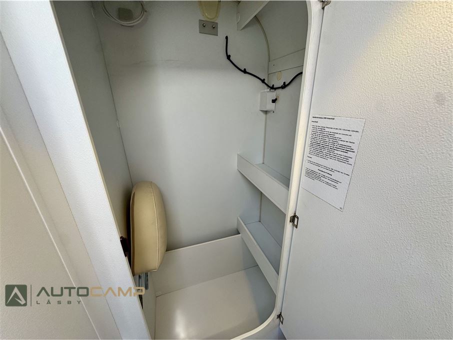 Adria Matrix 50 Y M670 SLT