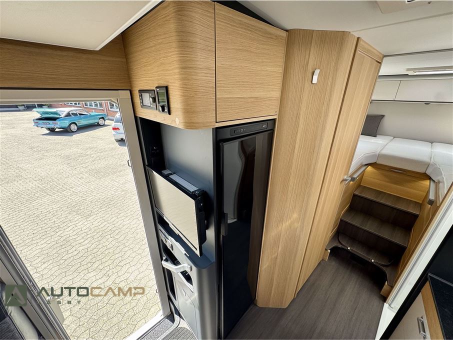 Adria Matrix Axess M670 SL