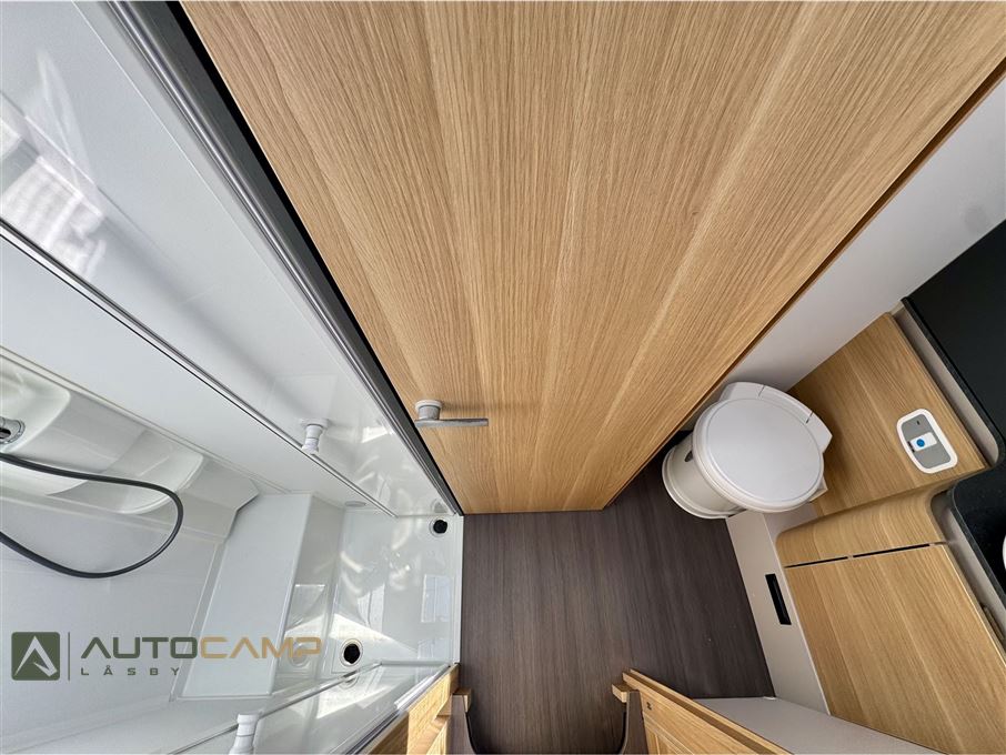Adria Matrix Axess M670 SL
