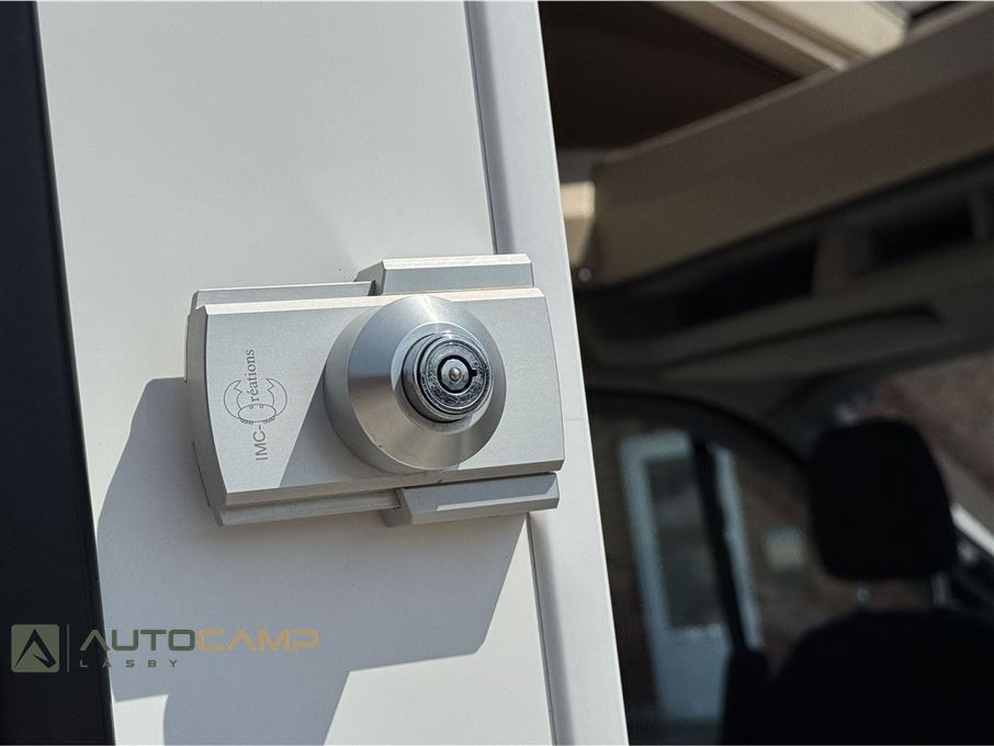 Benimar Tessoro 440 UP