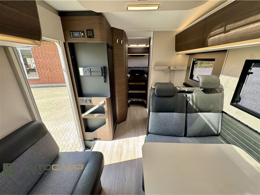 Adria Coral SUPREME S 670 SL