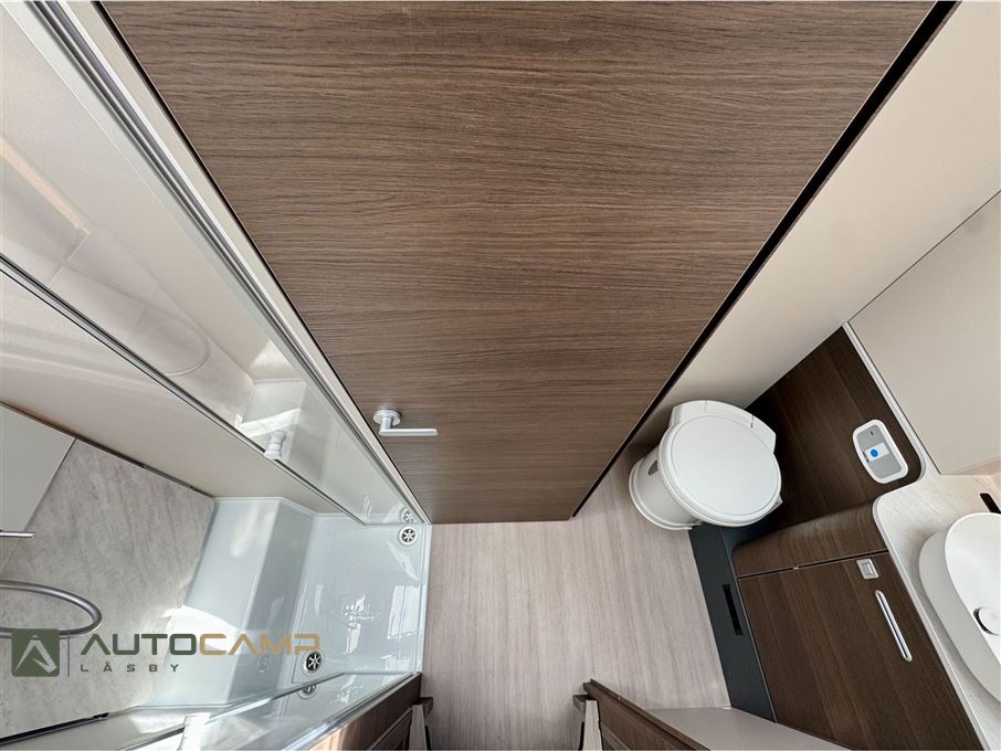 Adria Coral SUPREME S 670 SL
