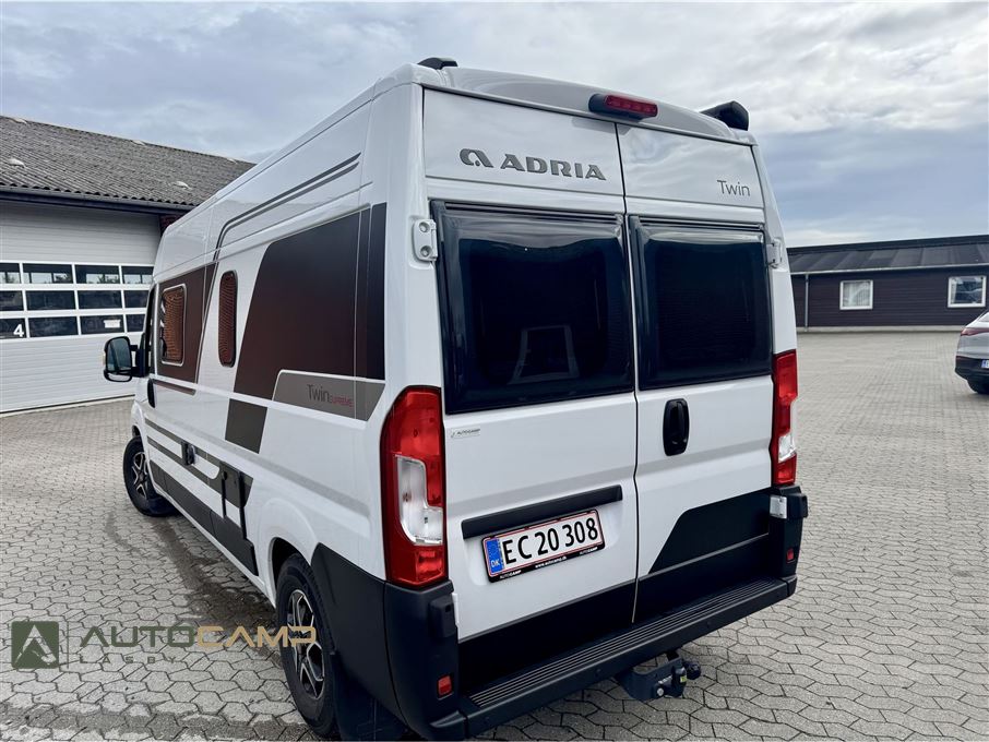 Adria Twin Supreme 600 SPB