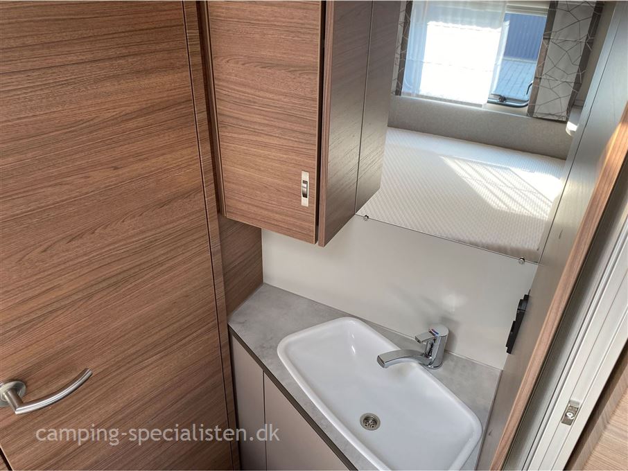 Knaus Sport 450 FU SPORT E POWER SELECTION