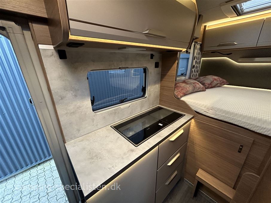 Knaus Tourer Van 500 MQ dobbelt seng