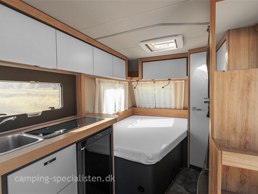 Knaus Sport 450 FU
