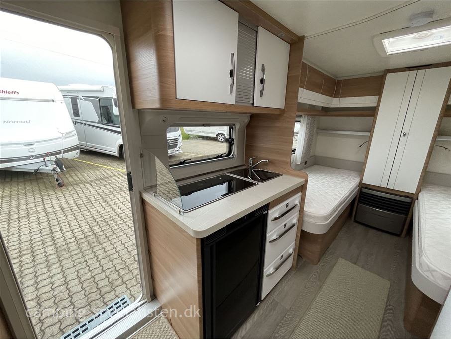 Hobby De Luxe Edition 460 LU