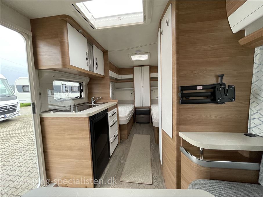 Hobby De Luxe Edition 460 LU