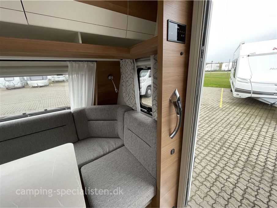 Hobby De Luxe Edition 460 LU