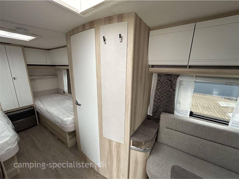Hobby De Luxe 460 LU
