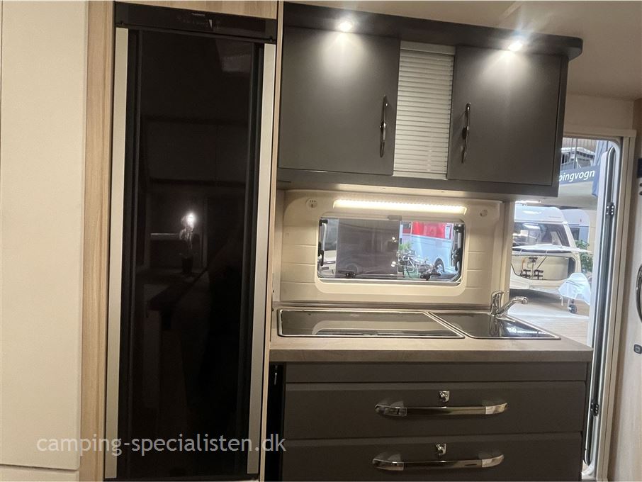 Hobby De Luxe 560 KMFe Inkl fordelspakke