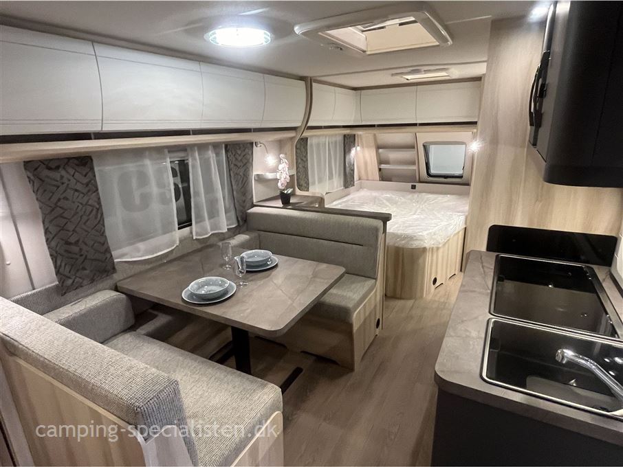 Hobby De Luxe 560 KMFe Inkl fordelspakke