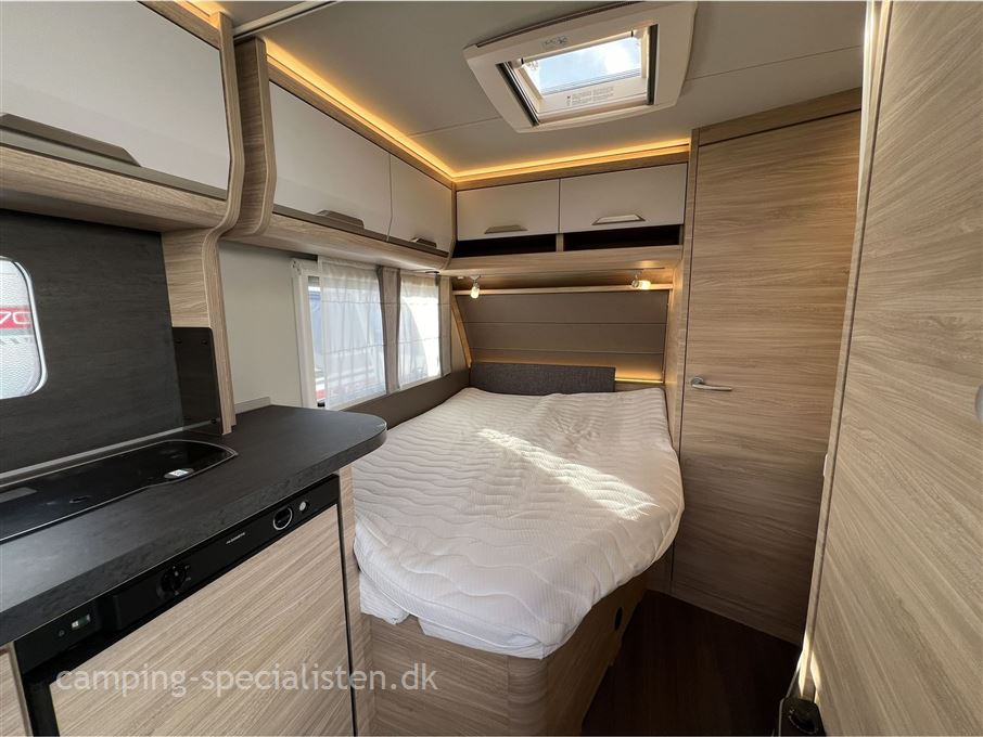 Knaus Südwind 450 FU "60 Years"
