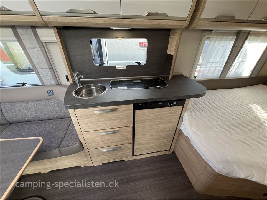 Knaus Südwind 450 FU "60 Years"