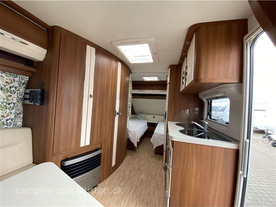 Hobby Excellent 495 UL Enkelte senge