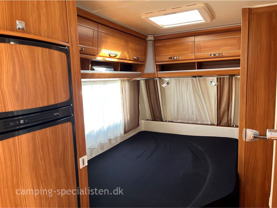 Dethleffs Nomad 470 FR Dobbeltseng