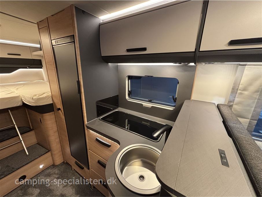 Knaus L!VE I 700 MEG