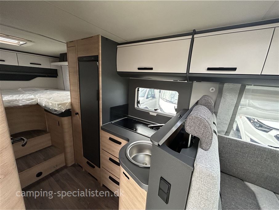 Knaus L!VE I 700 MEG