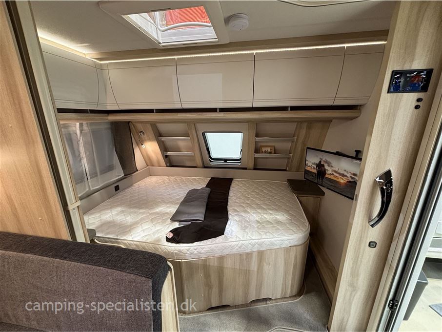 Hobby De Luxe 545 KMF