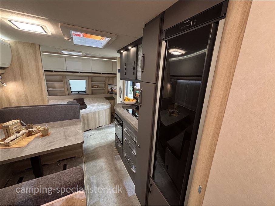 Hobby De Luxe 545 KMF