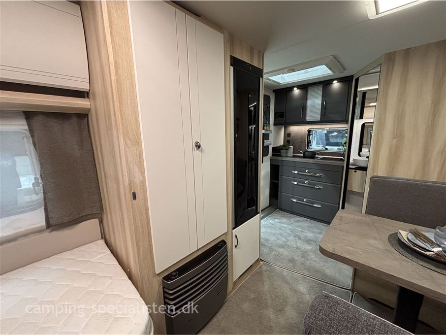 Hobby De Luxe 460 SL