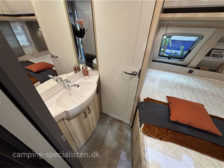 Hobby De Luxe 460 UFe