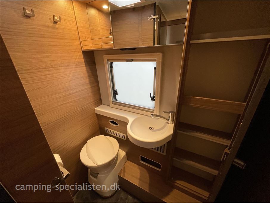 Knaus L!VE I 900 LEG