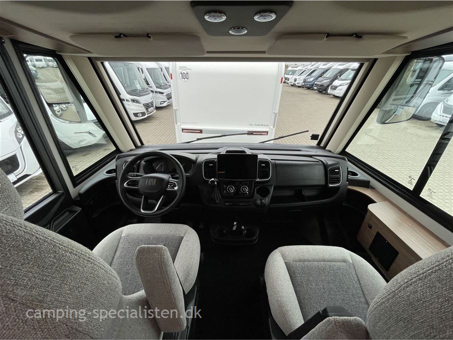 Knaus L!VE I 900 LEG