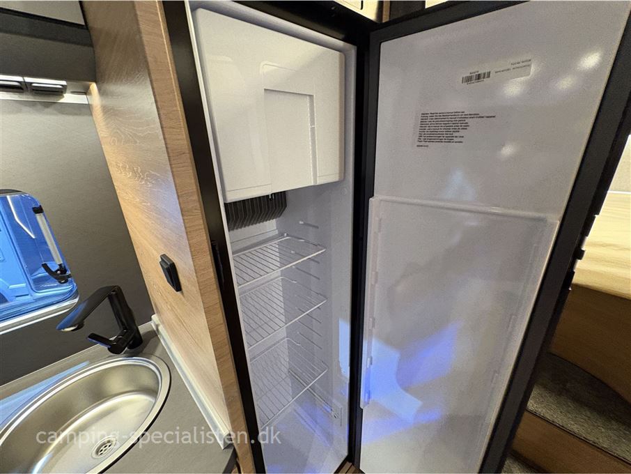 Knaus L!VE TI 650 MEG Black Selection