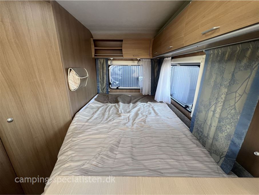 Bürstner Averso Fifty 465 TS