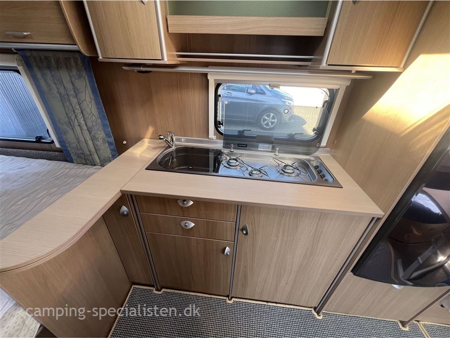 Bürstner Averso Fifty 465 TS