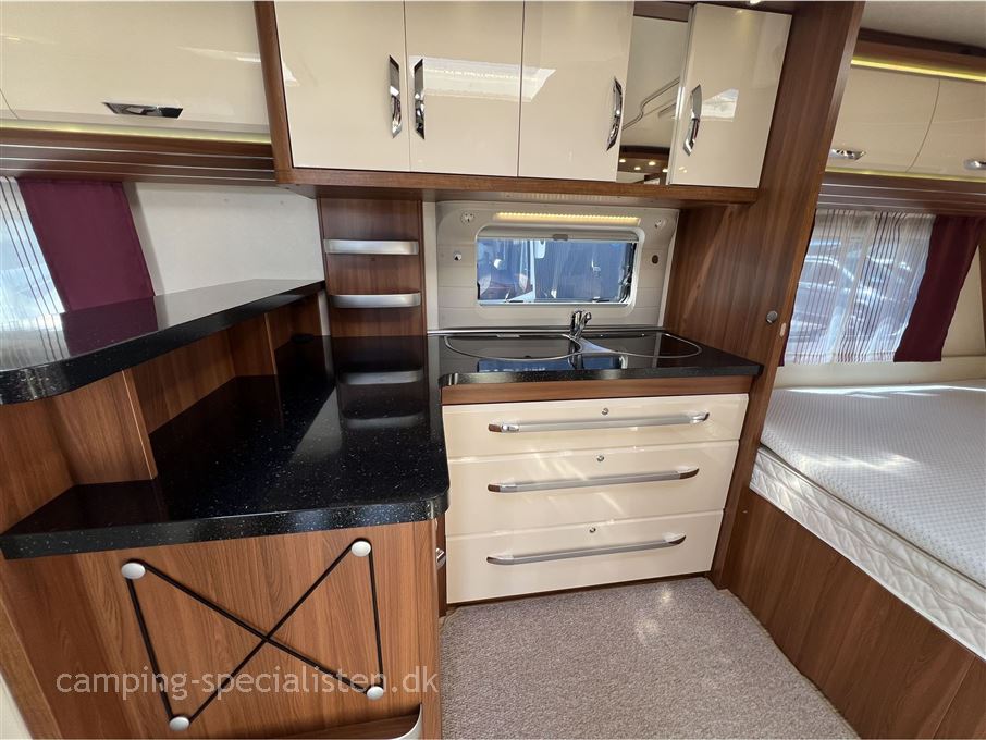Hobby Premium 560 CFe