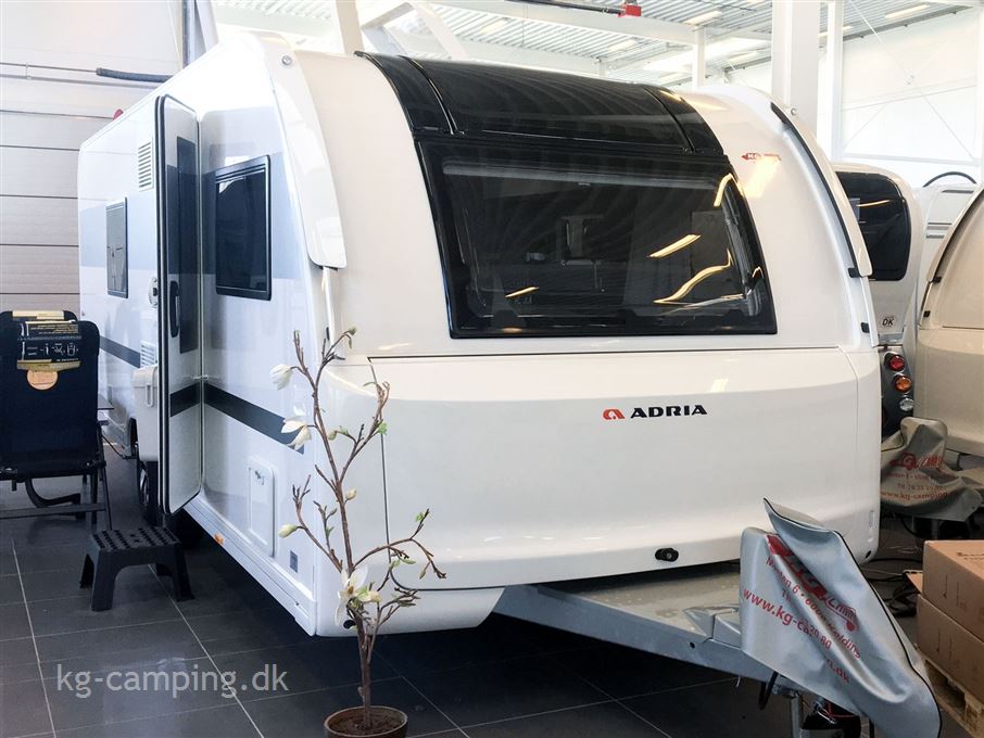 Adria Alpina 663 UK Twin