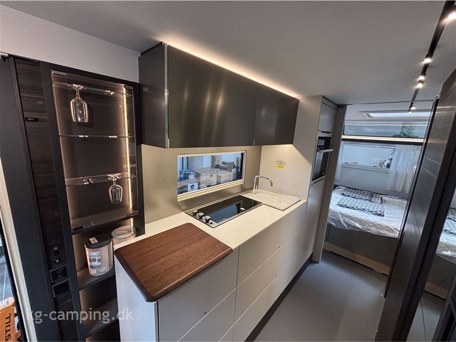 Adria Astella 644 DP