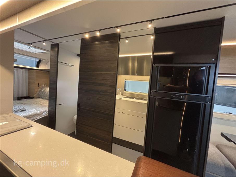 Adria Astella 644 DP